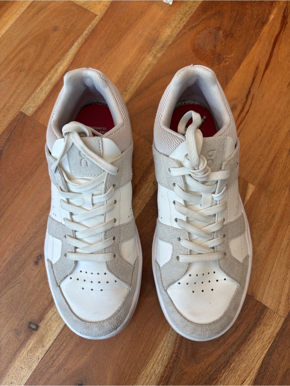 On The Roger Clubhouse White Gray Suede Pink Sole Sneakers - Size 7.5